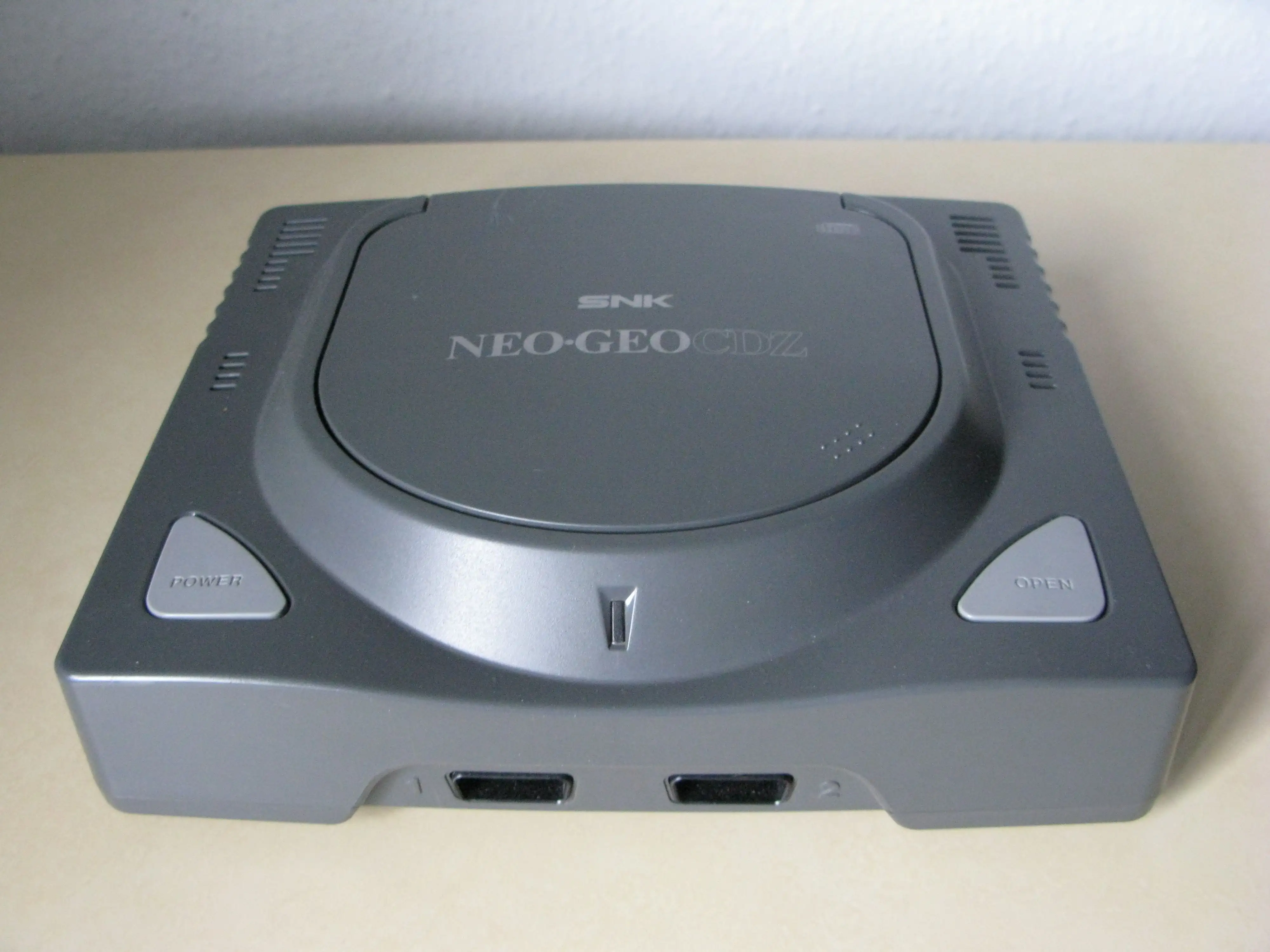 SNK Neo Geo CDZ # 0013836 | Cédric Walter blog